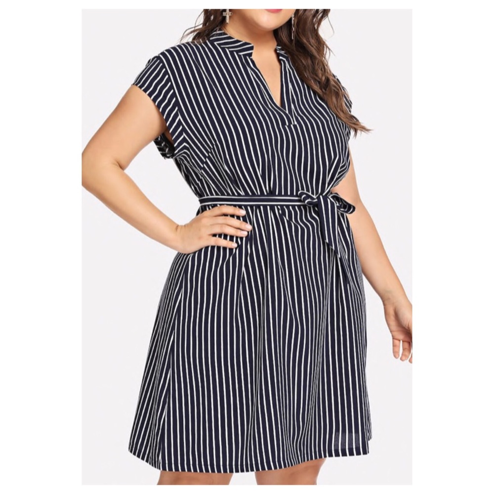 ➕V-neck Striped Shirt Dress - Picture 3 of 5